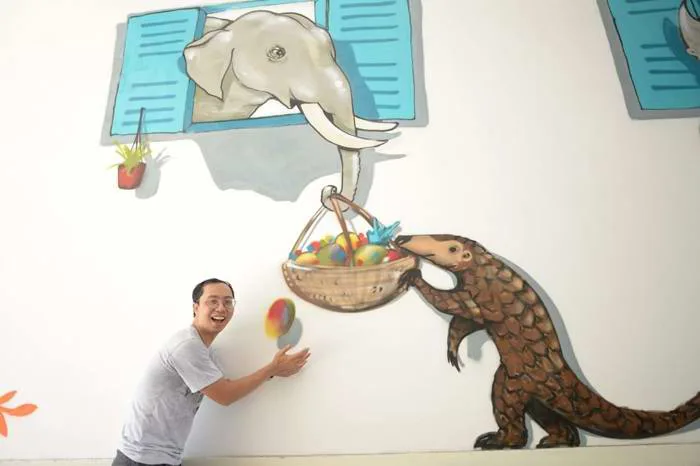 Vẽ tranh tường dọc đất nước kêu gọi bảo vệ động vật hoang dã