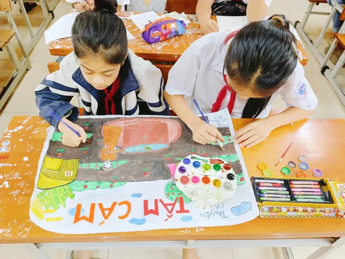 LỚP 5D TÍCH CỰC THAM GIA THI VẼ TRANH