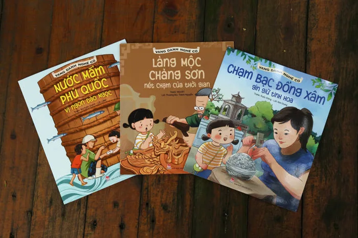 Kể chuyện nghề cổ bằng tranh qua bộ sách “Vang danh nghề cổ” Kể chuyện nghề cổ bằng tranh qua bộ sách “Vang danh nghề cổ”
